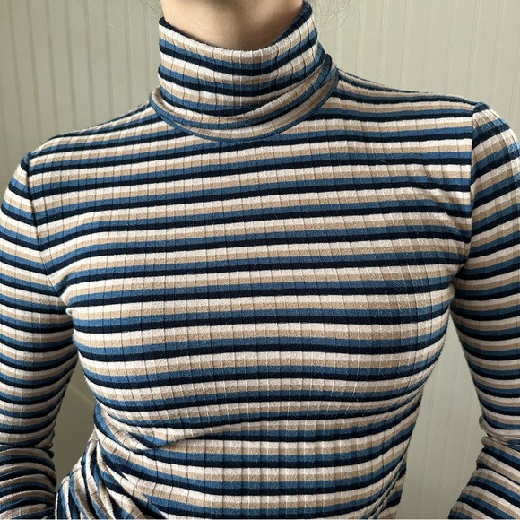 Madewell striped turtleneck sweater - Picture 2 of 3